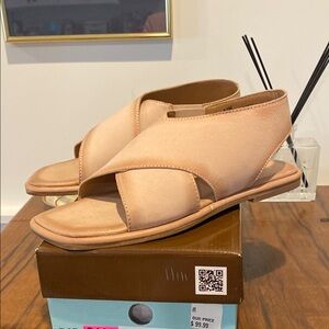 Diba True-Elegant Tan Leather Sandals- comfortable